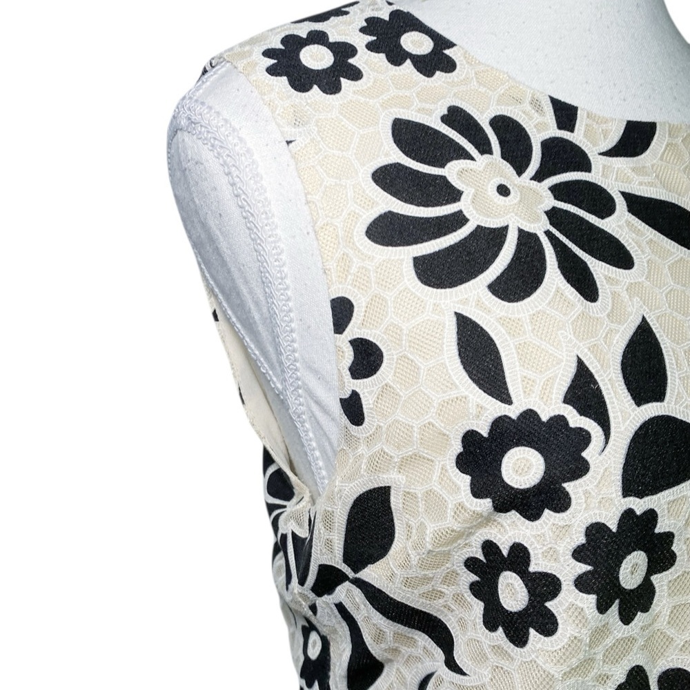 MM Couture Floral Black and White Sleeveless Top - Picture 5 of 13